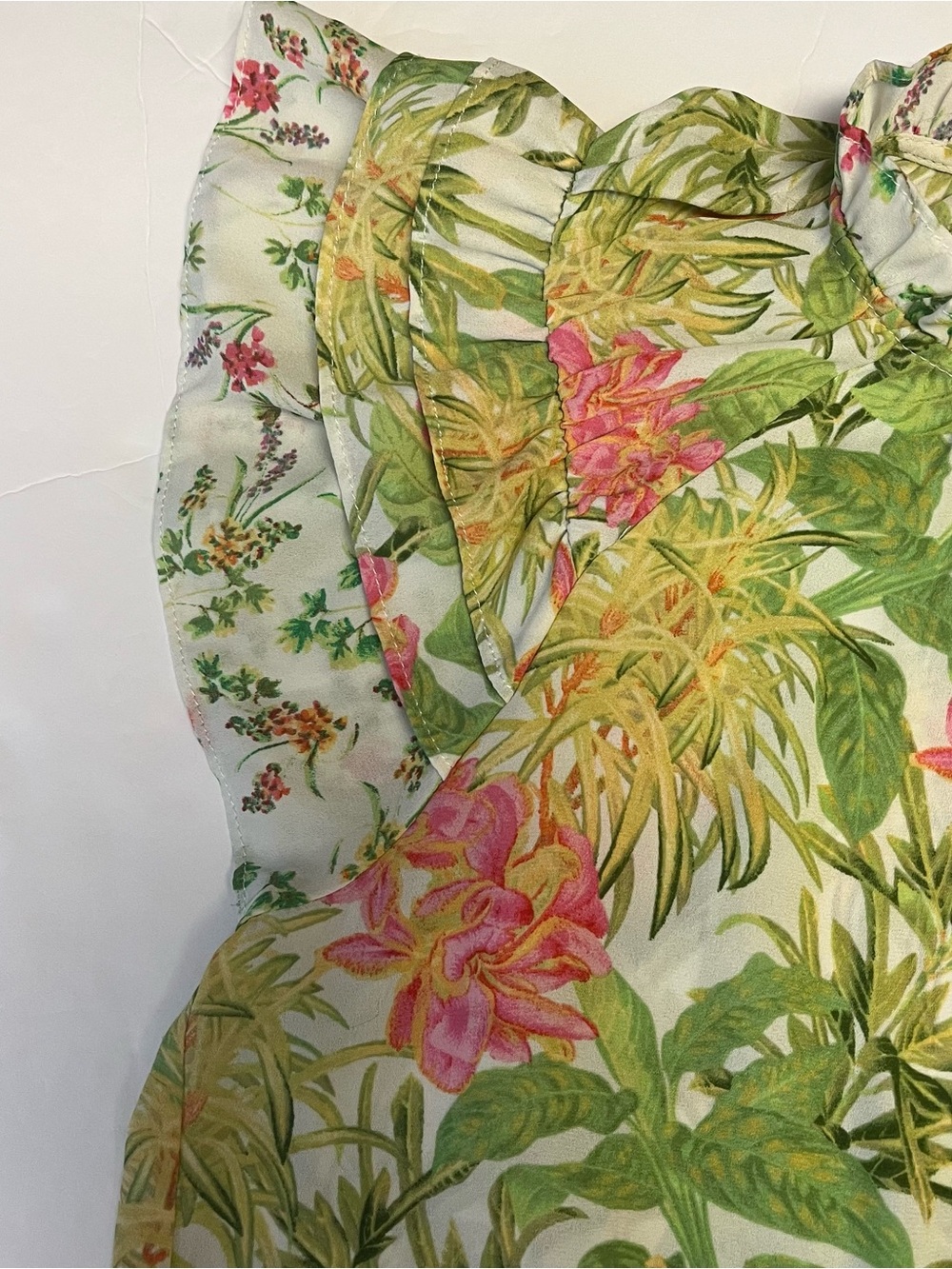Rose + Olive Boho Fairy Blouse Medium Tropical Resort Flowy Short Flutter Sleeve - Picture 11 of 13